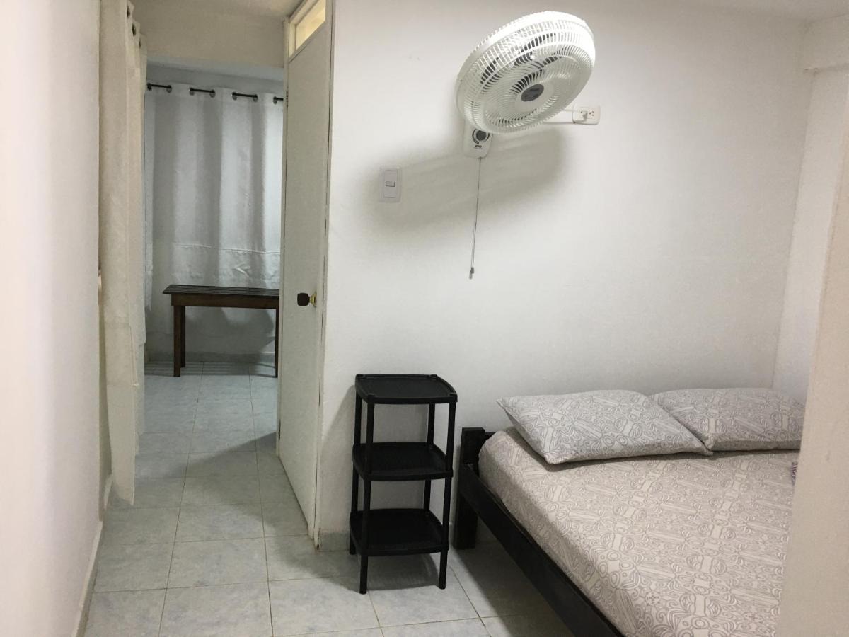 Sunny Beach Apartments Сан-Андрес Екстер'єр фото